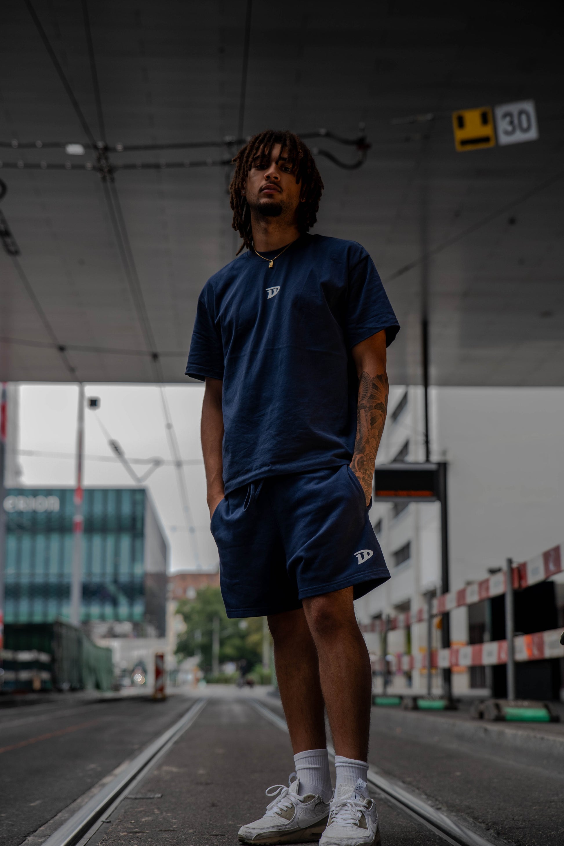 SHORT NIGHT BLUE